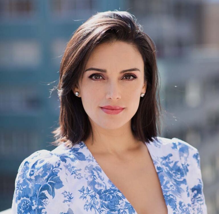 actors headshots, ny headshots, leading actress, series regular headshots